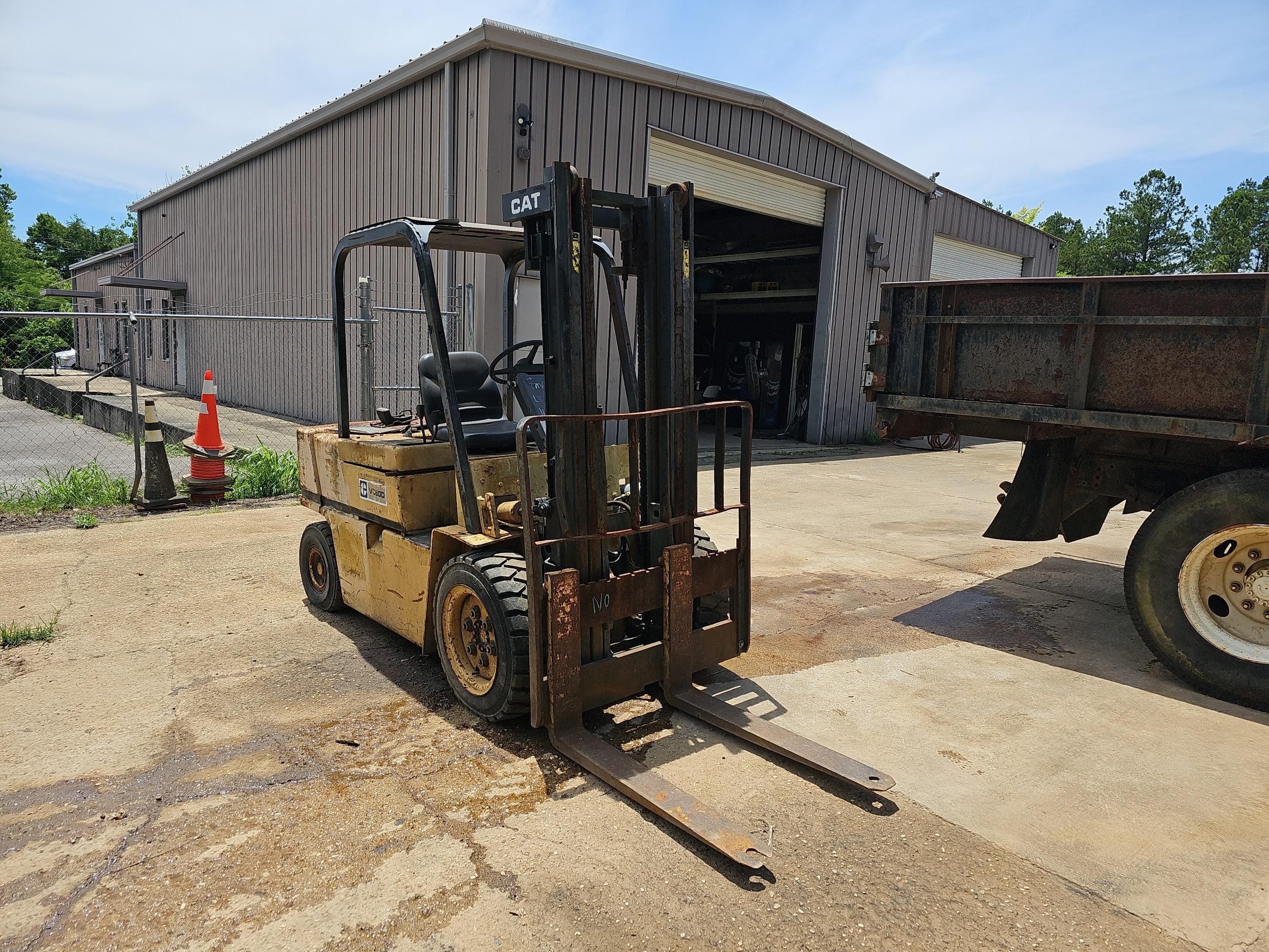 Main image Caterpillar VC60D