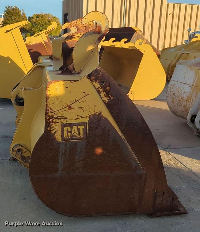 Image of Caterpillar Wheel Loader Bucket equipment image 2