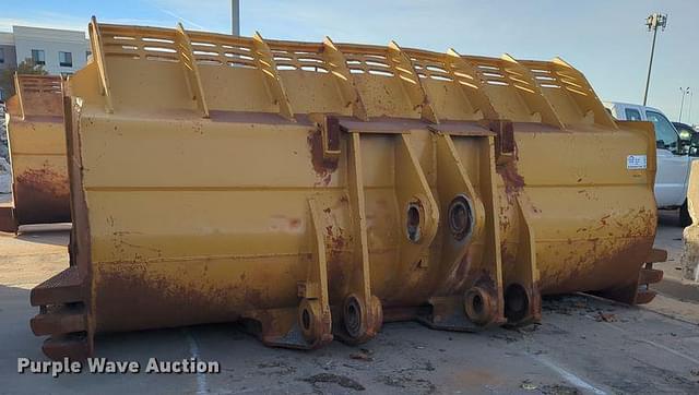 Image of Caterpillar Wheel Loader Bucket equipment image 4