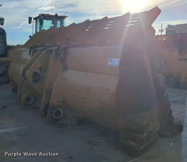 Image of Caterpillar Wheel Loader Bucket equipment image 3