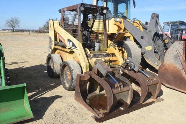 Image of Caterpillar 246 equipment image 3