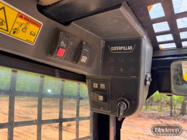 Image of Caterpillar 259B equipment image 3