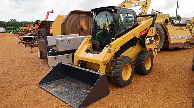 Image of Caterpillar 262D equipment image 1