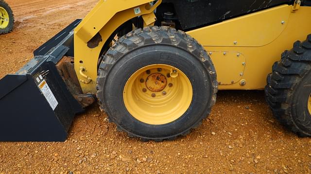 Image of Caterpillar 262D equipment image 3