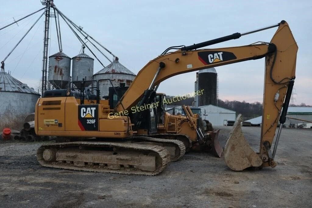 Image of Caterpillar 326FL Primary image