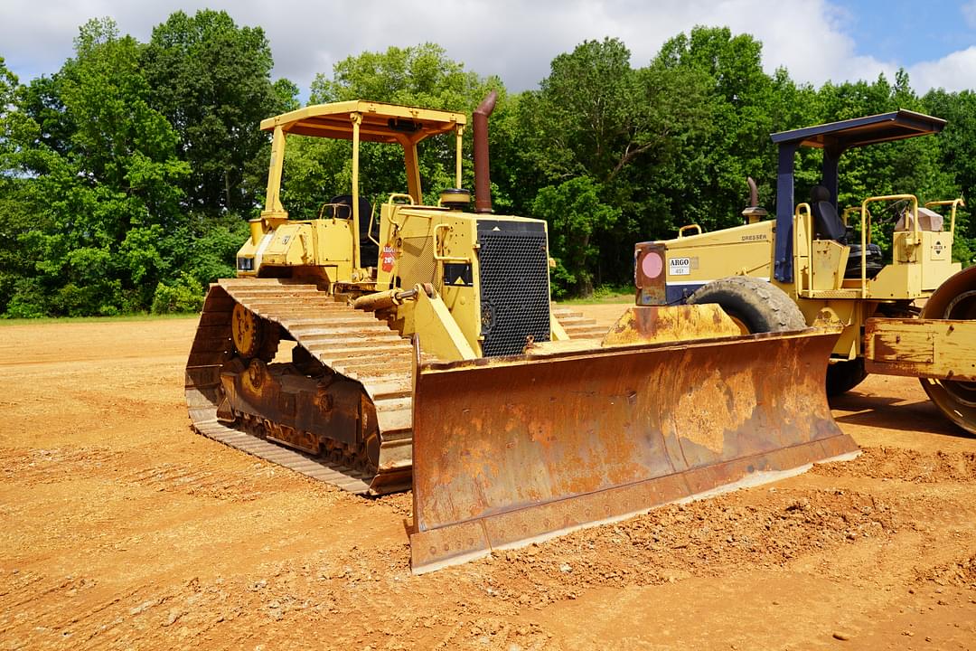 Image of Caterpillar D5H Primary image