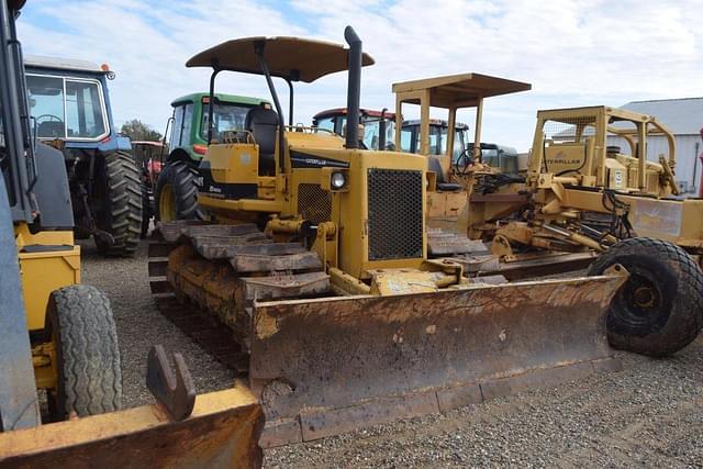 Image of Caterpillar D3 equipment image 3