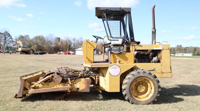 Image of Caterpillar CP323 equipment image 3