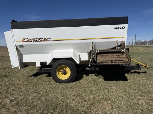 Image of Cattlelac 460 equipment image 1