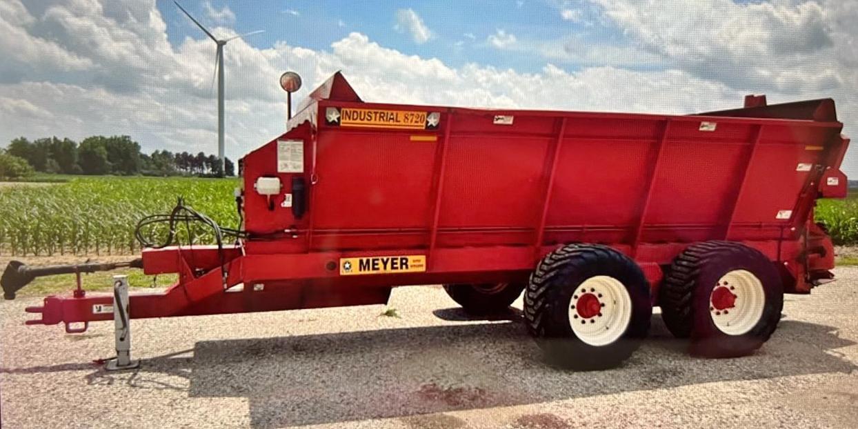 2015 Meyer 8720 Manure Handling Manure Spreaders Dry for Sale