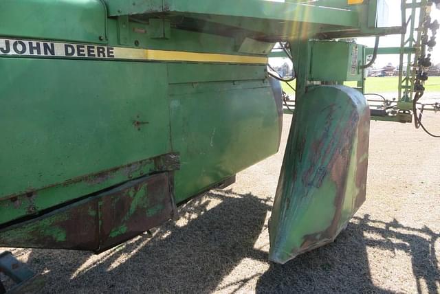 Image of John Deere 6000 equipment image 2