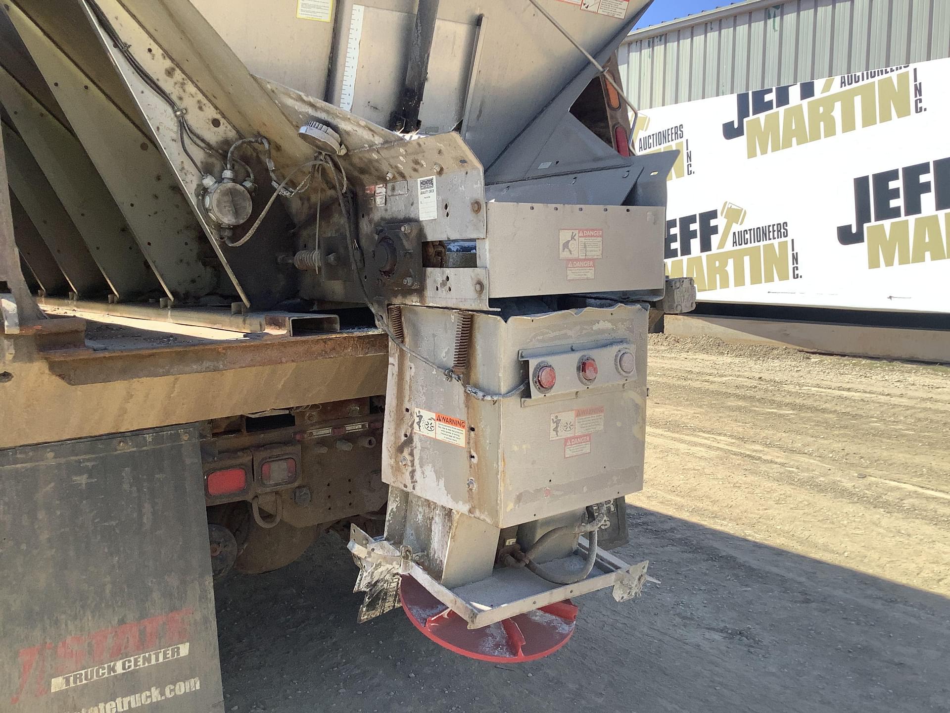 Main image Sterling L9500 13