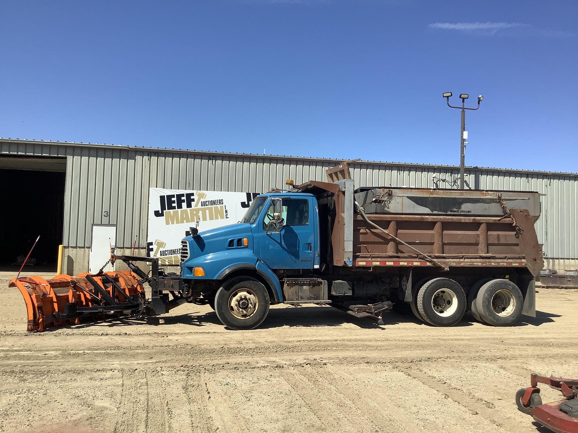Main image Sterling L9500 8