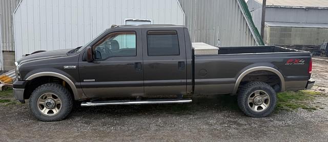 Image of Ford F-350 equipment image 1