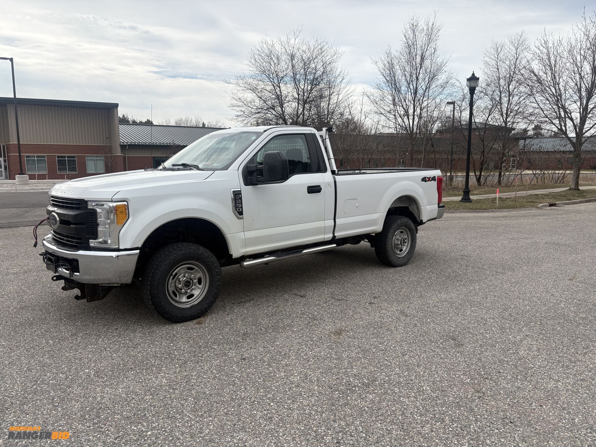 2017 Ford F-250 Equipment Image0