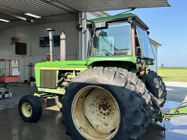Image of John Deere 4430 equipment image 1