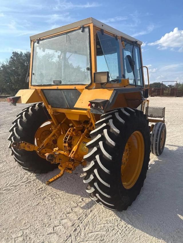 Image of Ford 4610 equipment image 3