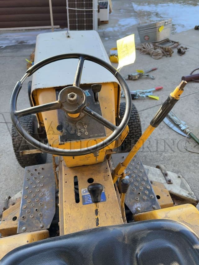 Image of Cub Cadet 122 equipment image 4