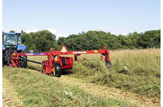 Image of New Holland 210 equipment image 4