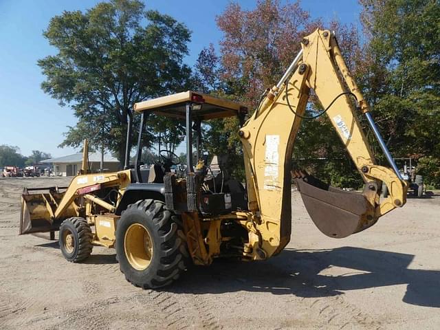 Image of John Deere 310E equipment image 3