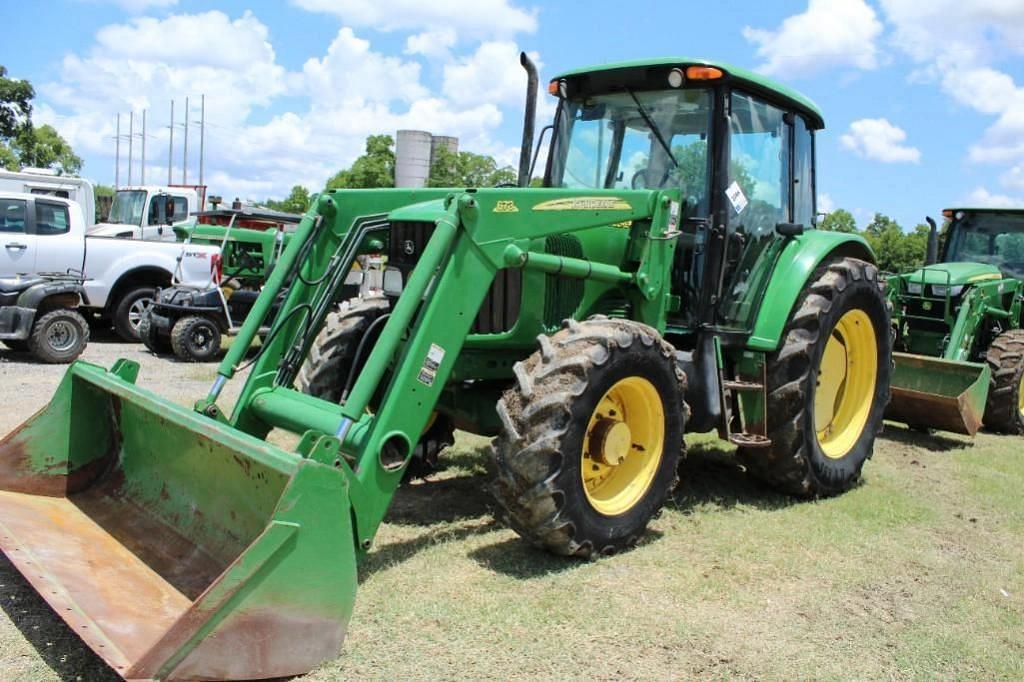Image of John Deere 6415 Primary image