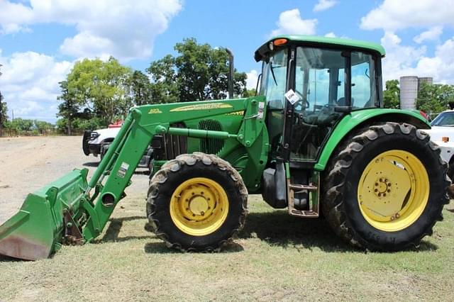 Image of John Deere 6415 equipment image 4