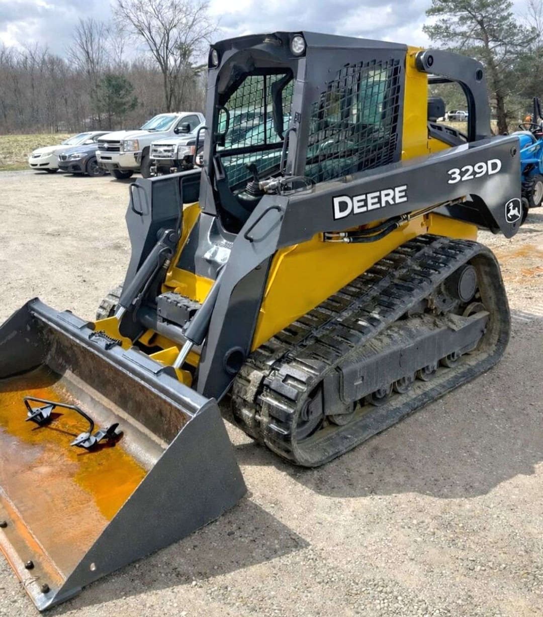 Image of John Deere 329D Image 0