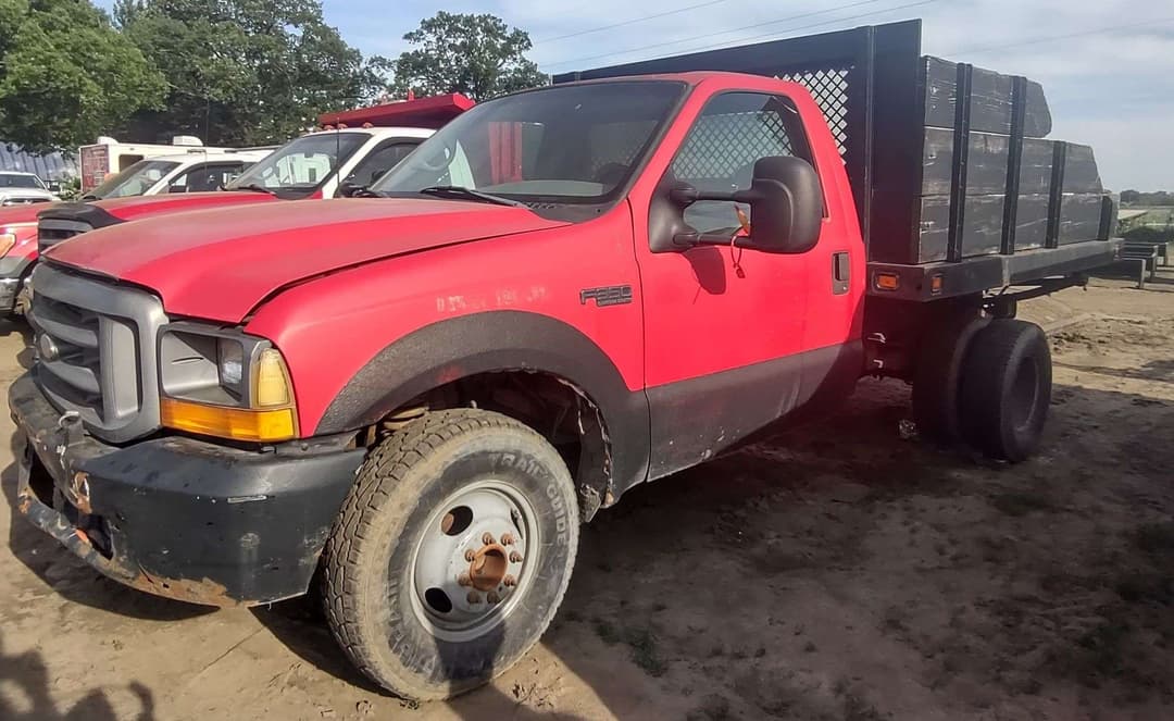 Image of Ford F-350 Primary image