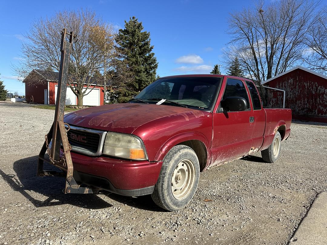 Image of GMC Sonoma Primary image