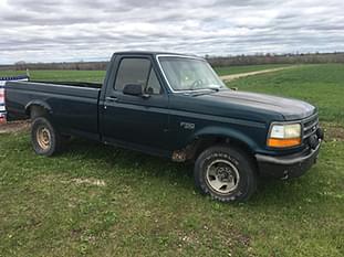 1995 Ford F-150 Equipment Image0