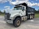 2011 Mack GU713 Image