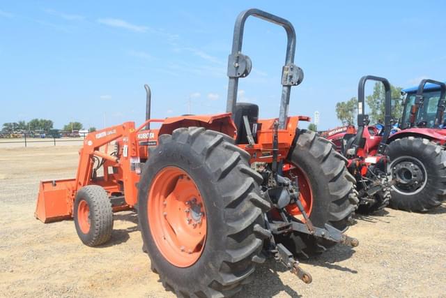Image of Kubota M6800 equipment image 1