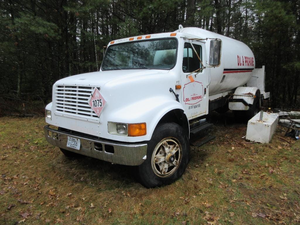 Main image International 4900