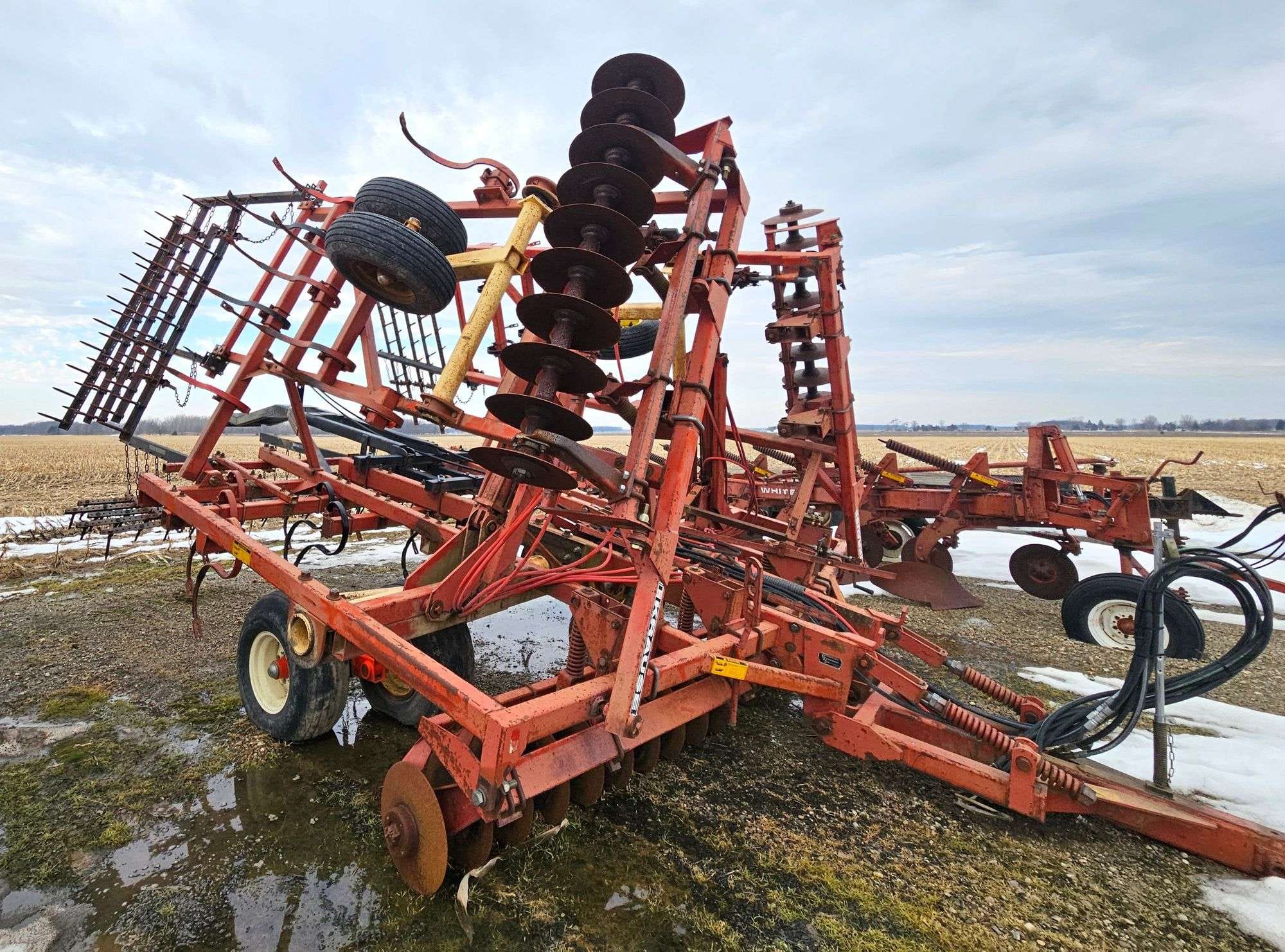 1992 Krause 3127 Equipment Image0