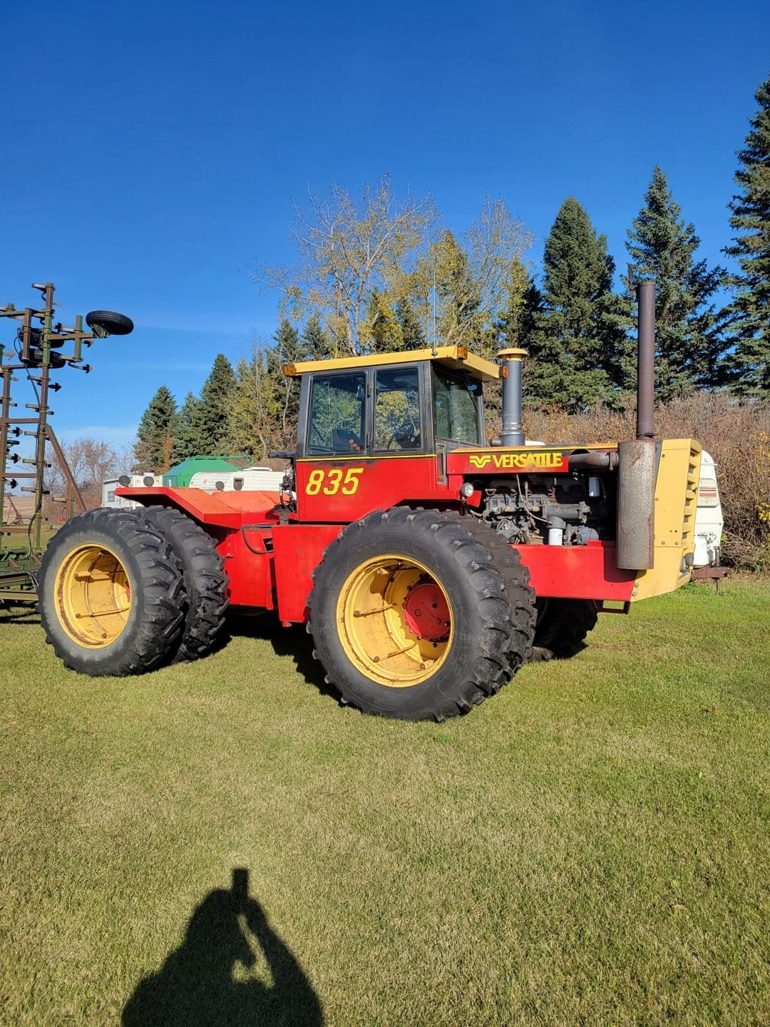 1980 Versatile 835 Equipment Image0