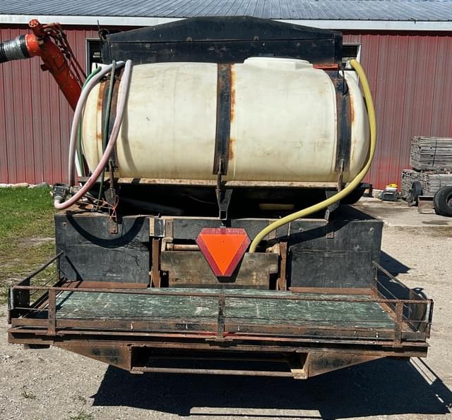 Image of Chevrolet C60 equipment image 3