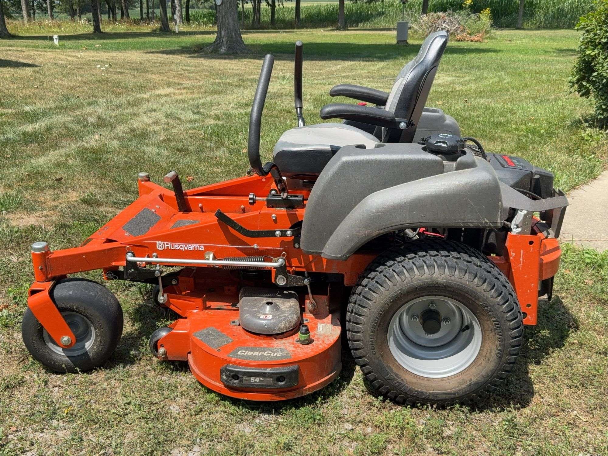 Husqvarna MZ54 Equipment Image0