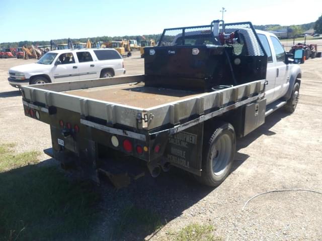 Image of Ford F-450 equipment image 2