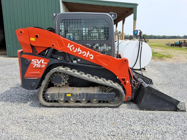 Image of Kubota SLV752 equipment image 1
