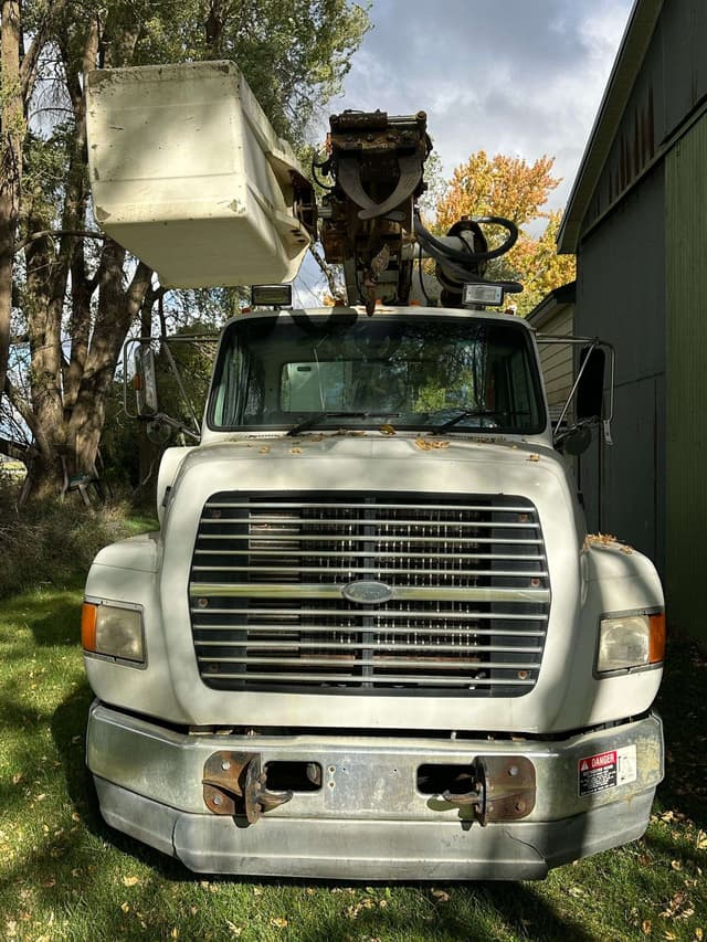 Image of Ford Aeromax L9000 equipment image 3