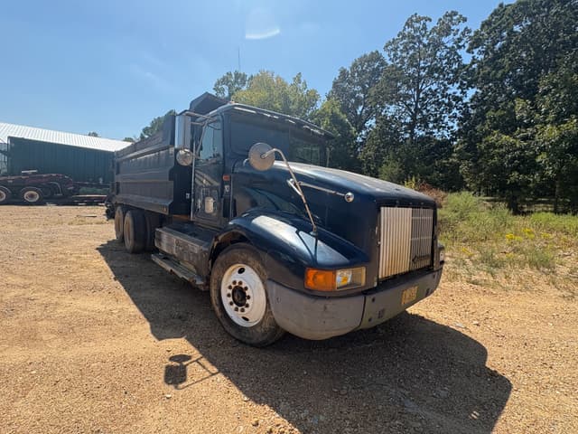 Image of International 9400 equipment image 1