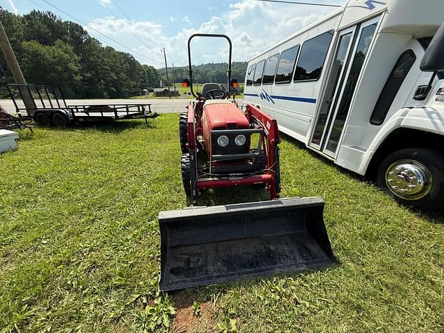 Image of Massey Ferguson 1532 equipment image 2