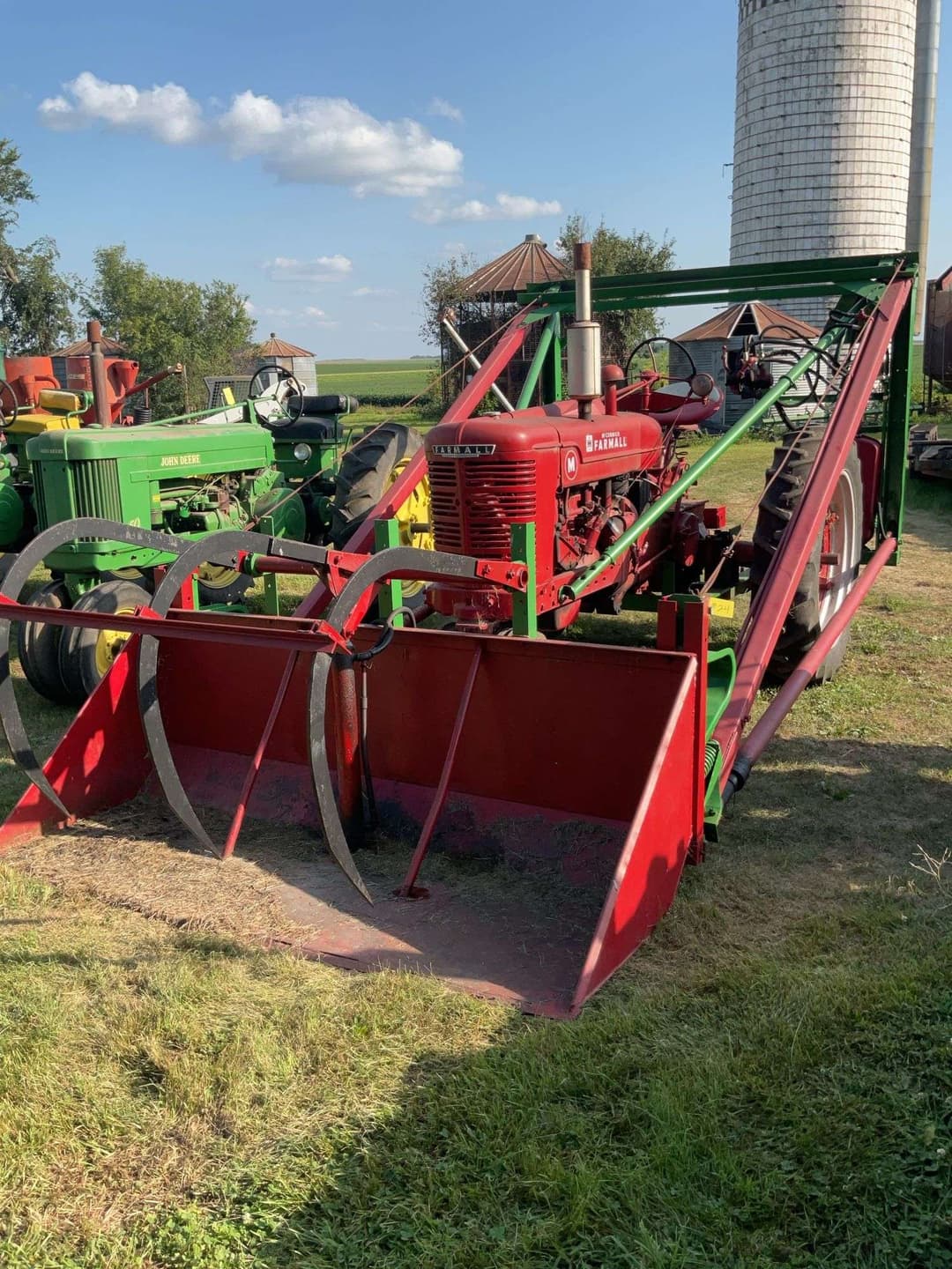Image of Farmall M Primary image