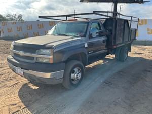 2004 Chevrolet Silverado Image