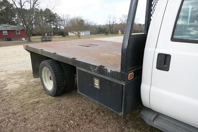 Image of Ford F-450 equipment image 4