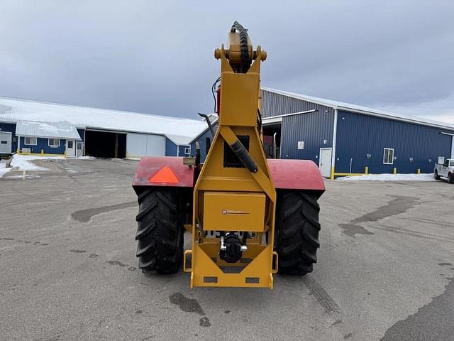 Image of Massey Ferguson 383 equipment image 4