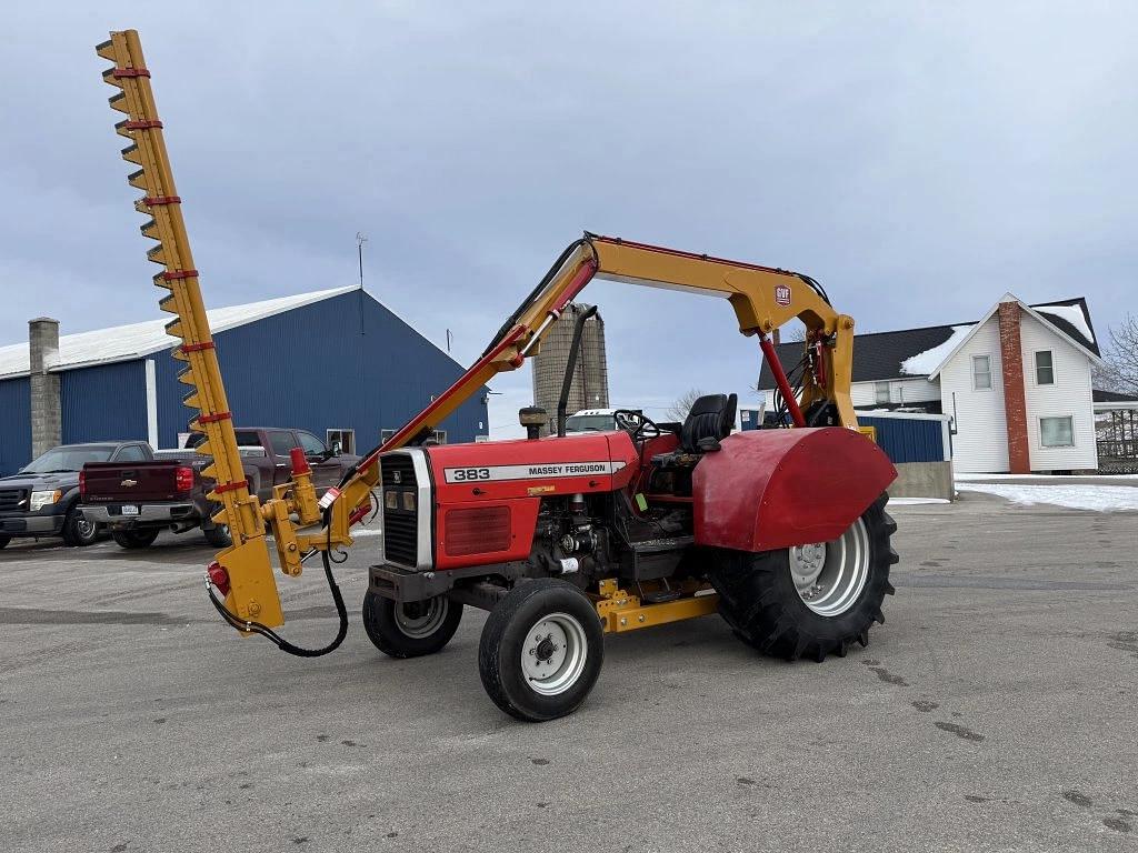 Image of Massey Ferguson 383 Primary image