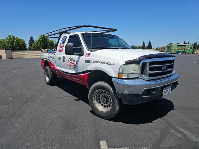Image of Ford F-250 equipment image 3