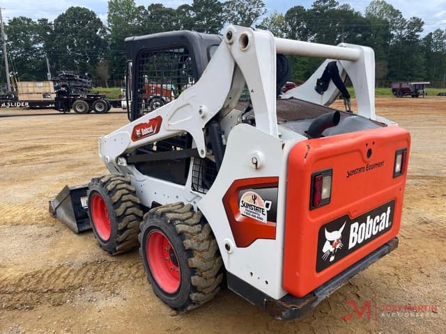 Image of Bobcat S590 equipment image 4