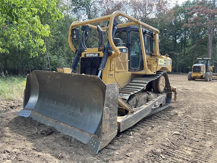 Main image Caterpillar D6T XL 23